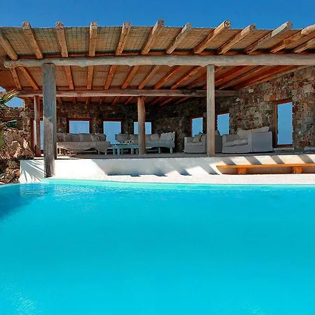 Zinas Villa