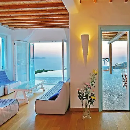 Villa Zinas *