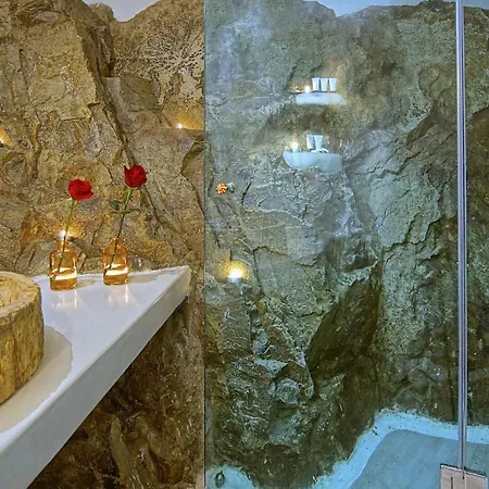 Zinas Villa *